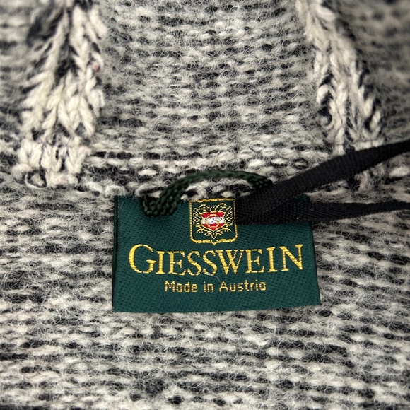 Giesswein wool jacket - Picture 3 of 5